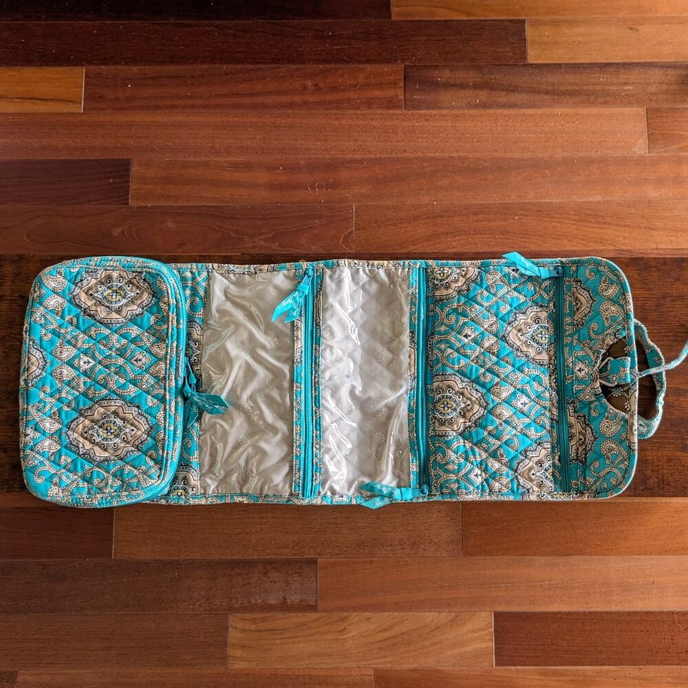 VERA BRADLEY Totally Turq 2010 - Toiletry Kit